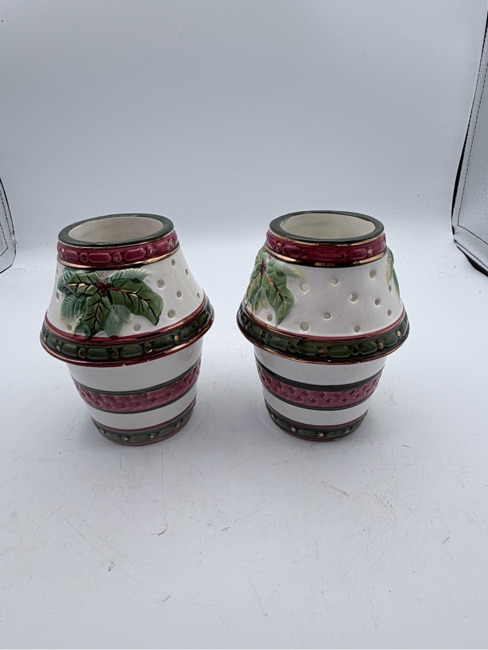 Decorative Christmas White Ceramic Fairy Lamps with Red and Green Accents
